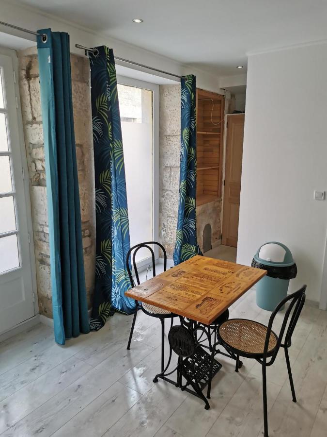 דירות Studio Renove Centre Mansle מראה חיצוני תמונה